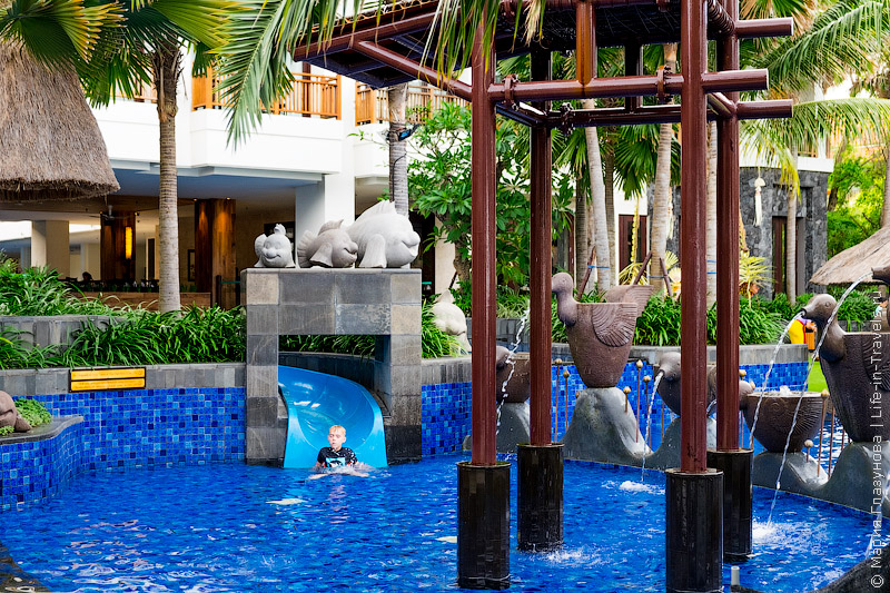 Holiday Inn Resort Bali Benoa – номера с выходом в лагуну-бассейн, Нуса Дуа, Бали Holiday Inn Resort Bali Benoa – номера с выходом в лагуну-бассейн, Нуса Дуа, Бали