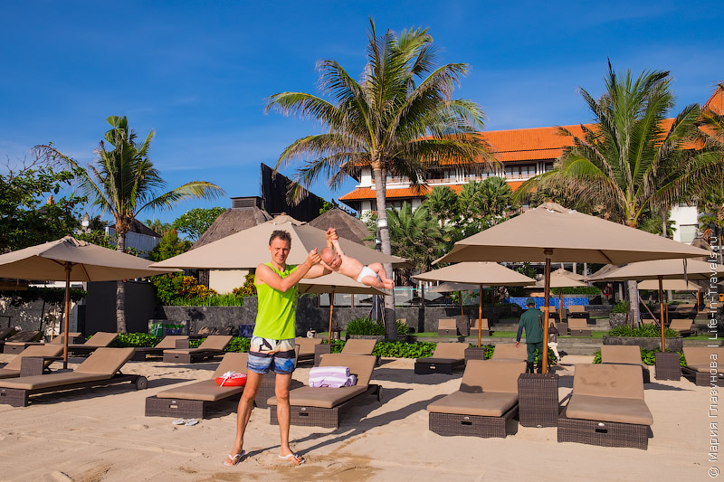 Holiday Inn Resort Bali Benoa – номера с выходом в лагуну-бассейн, Нуса Дуа, Бали Holiday Inn Resort Bali Benoa – номера с выходом в лагуну-бассейн, Нуса Дуа, Бали
