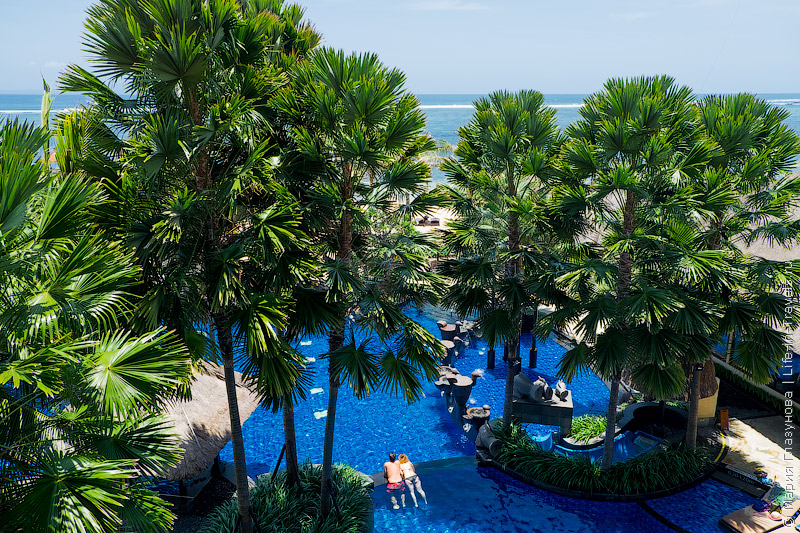 Holiday Inn Resort Bali Benoa – номера с выходом в лагуну-бассейн, Нуса Дуа, Бали
