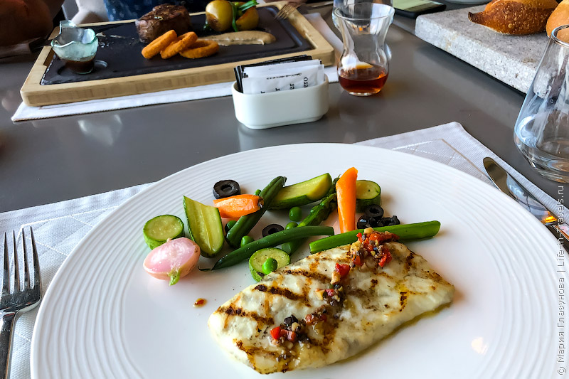 The Ritz-Carlton, Istanbul –5* отель в центре Стамбула