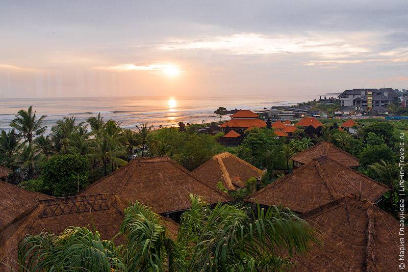 Aston Canggu Beach Resort – новый современный отель на пляже Бату Болонг в Чангу