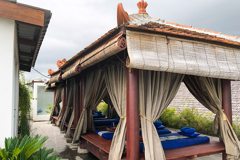 Aston Canggu Beach Resort – новый современный отель на пляже Бату Болонг в Чангу