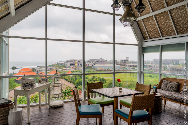 Aston Canggu Beach Resort – новый современный отель на пляже Бату Болонг в Чангу