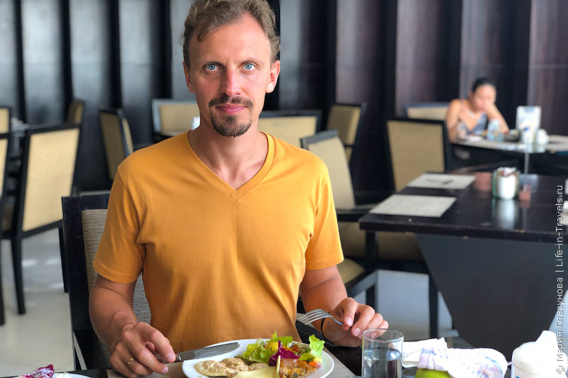 Отель Aston Kuta Hotel & Residence, Кута, Бали Отель Aston Kuta Hotel & Residence, Кута, Бали